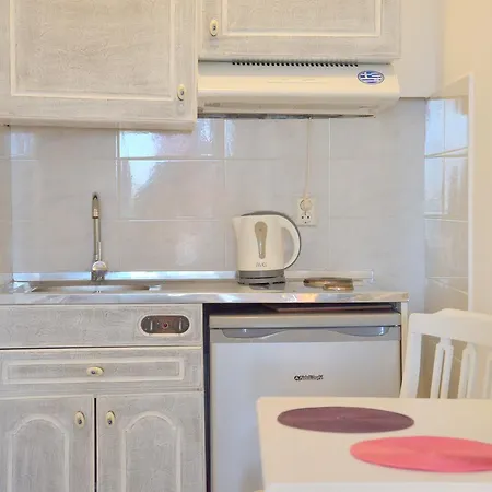 Garyfallos Apartamento *