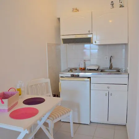 Garyfallos Apartamento