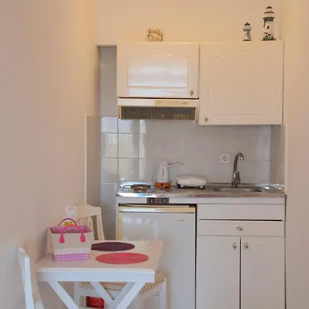 Garyfallos Apartamento *